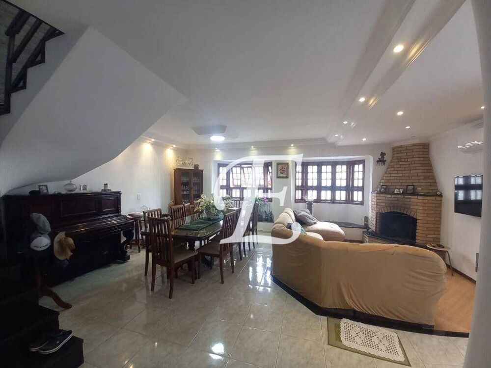 Sobrado, 4 quartos, 256 m² - Foto 2