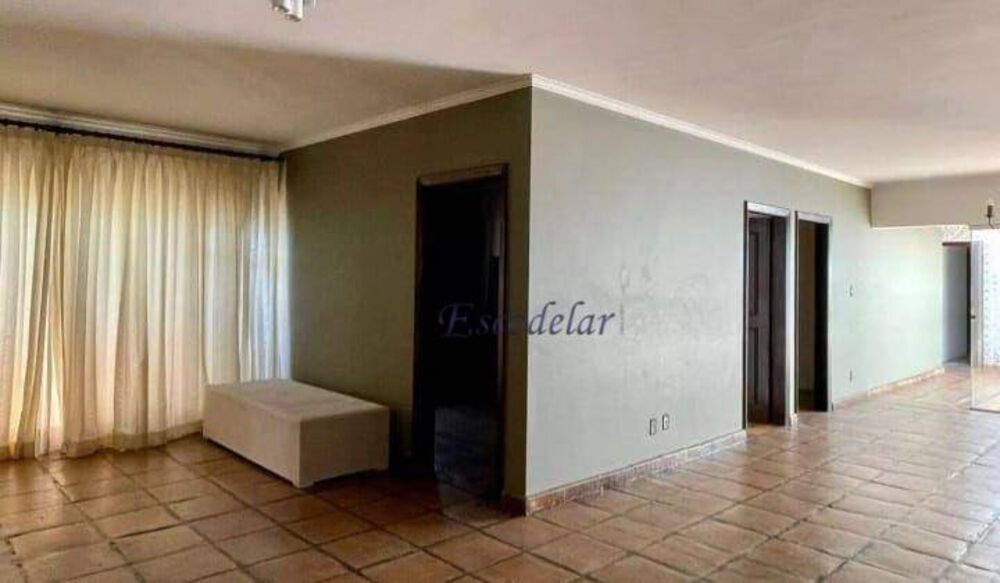 Casa, 3 quartos, 250 m² - Foto 4