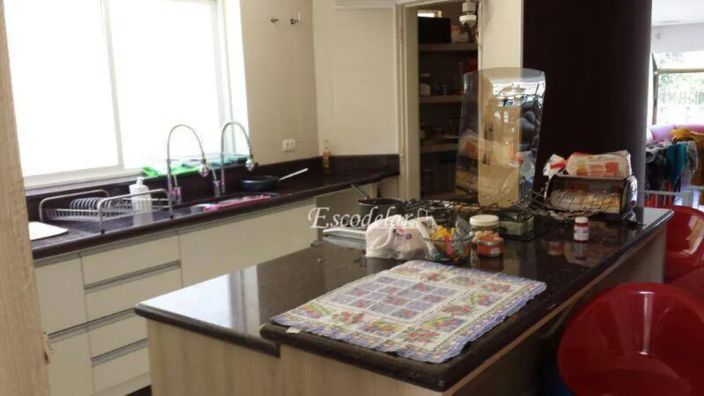 Sobrado, 5 quartos, 326 m² - Foto 2