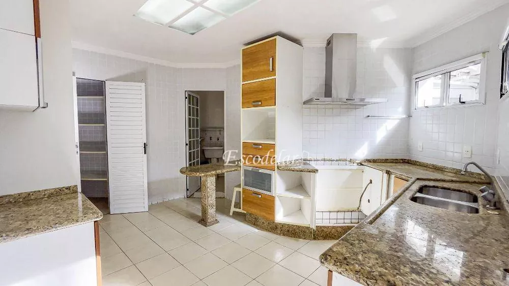 Sobrado à venda com 4 quartos, 500m² - Foto 18