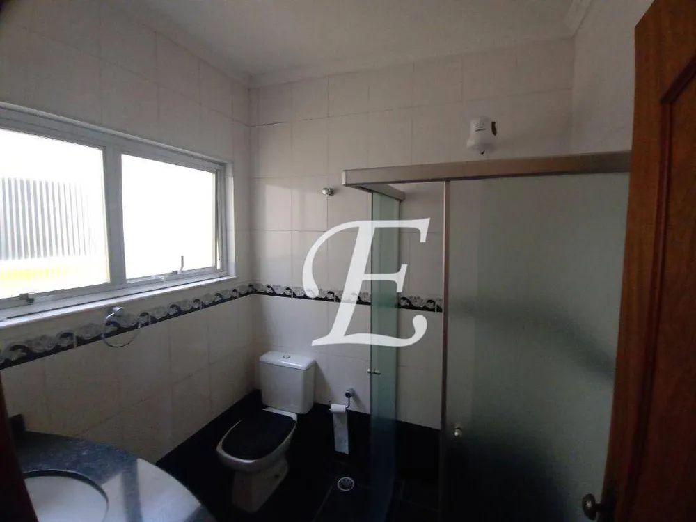 Sobrado, 3 quartos, 210 m² - Foto 2