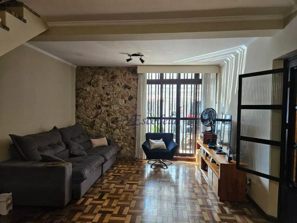 Sobrado à venda com 3 quartos, 154m² - Foto 2