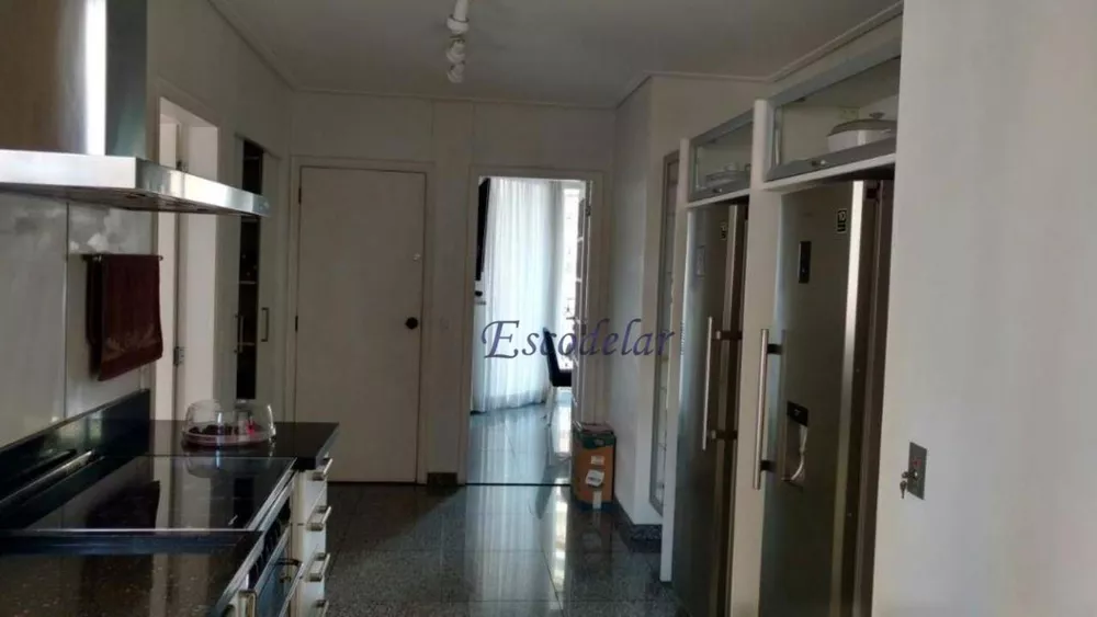 Apartamento à venda com 4 quartos, 247m² - Foto 13