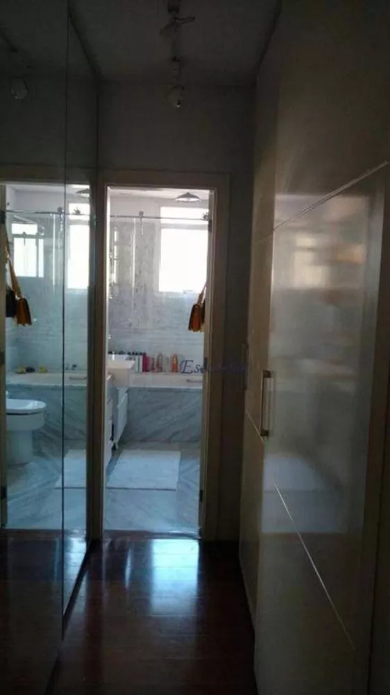 Apartamento à venda com 4 quartos, 247m² - Foto 8