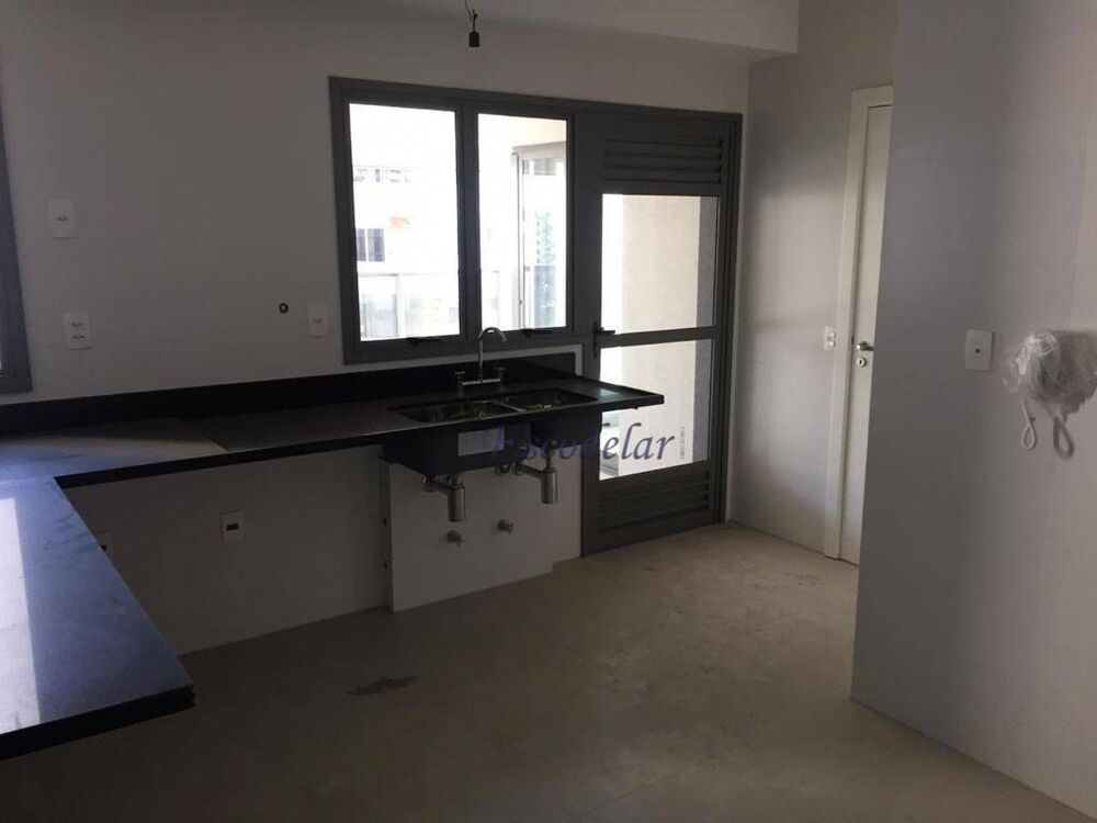 Apartamento, 3 quartos, 192 m² - Foto 4