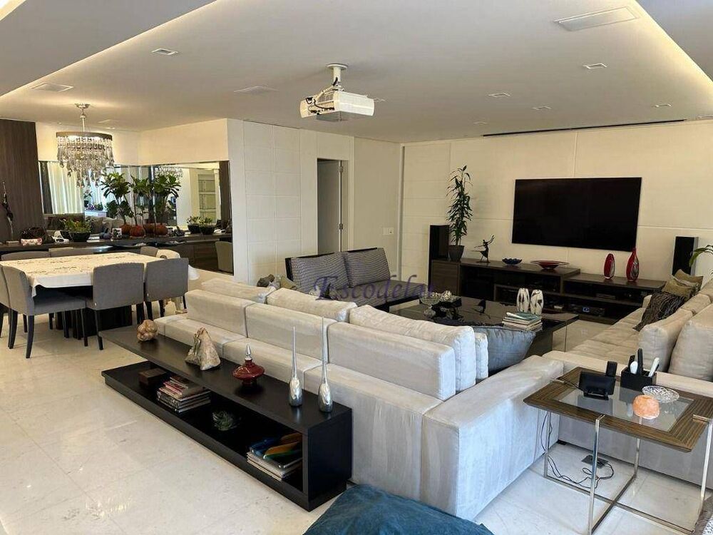 Apartamento, 3 quartos, 197 m² - Foto 1