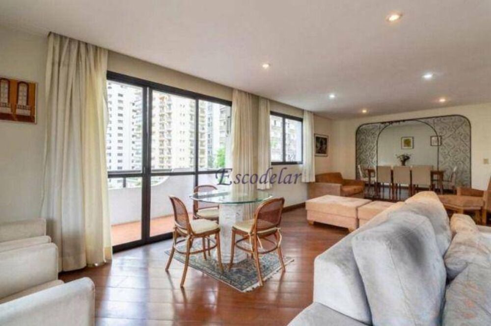 Apartamento, 4 quartos, 246 m² - Foto 2