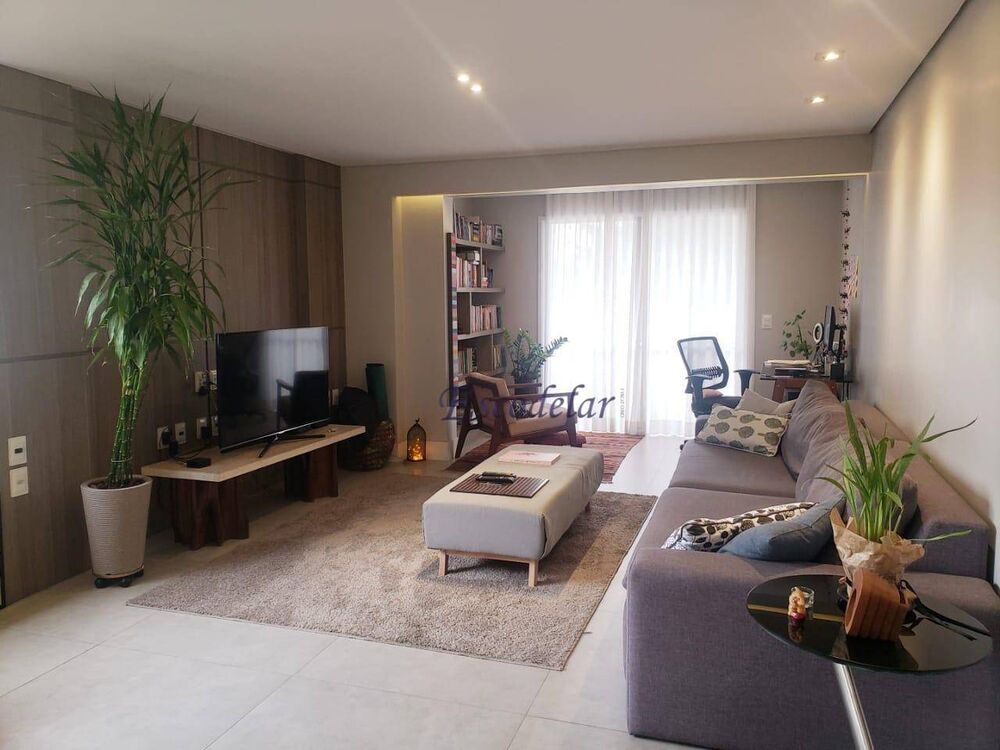 Apartamento, 3 quartos, 220 m² - Foto 1