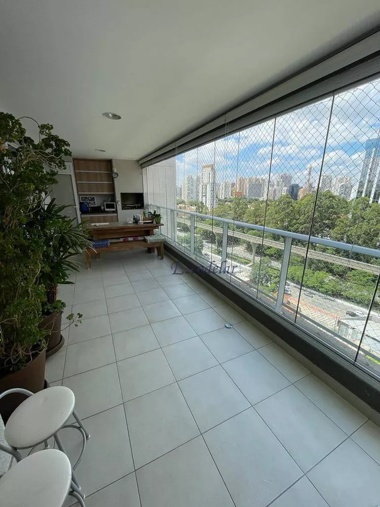 Apartamento à venda com 3 quartos, 134m² - Foto 4