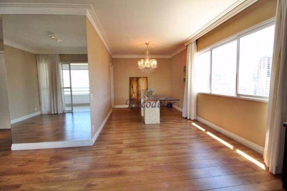 Apartamento, 3 quartos, 137 m² - Foto 1