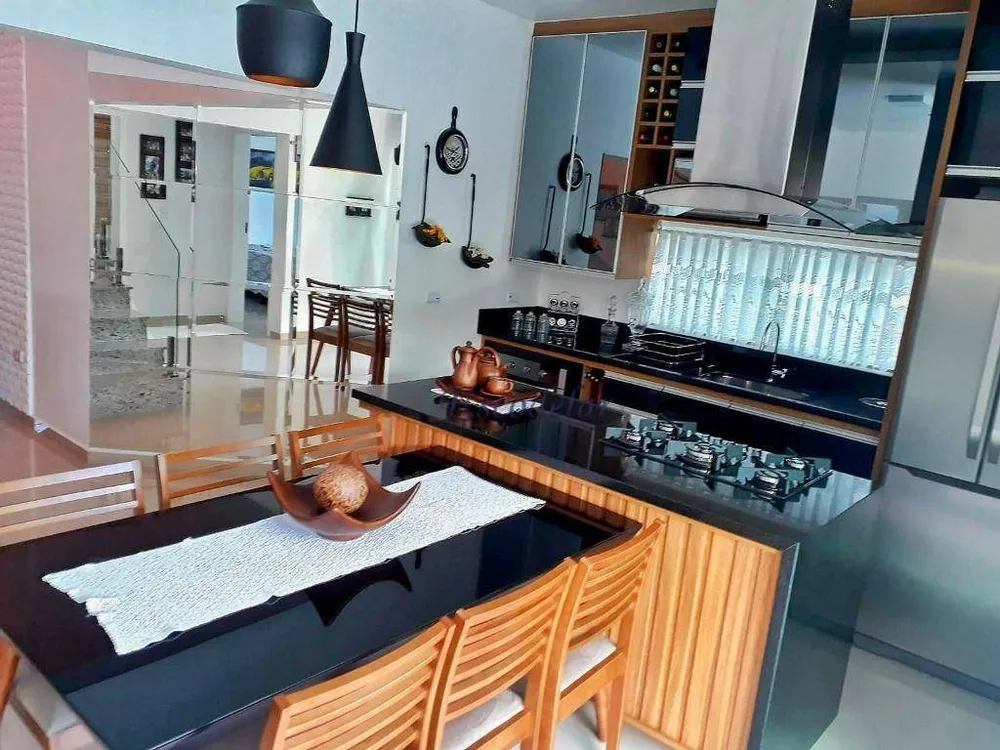 Sobrado, 3 quartos, 226 m² - Foto 6