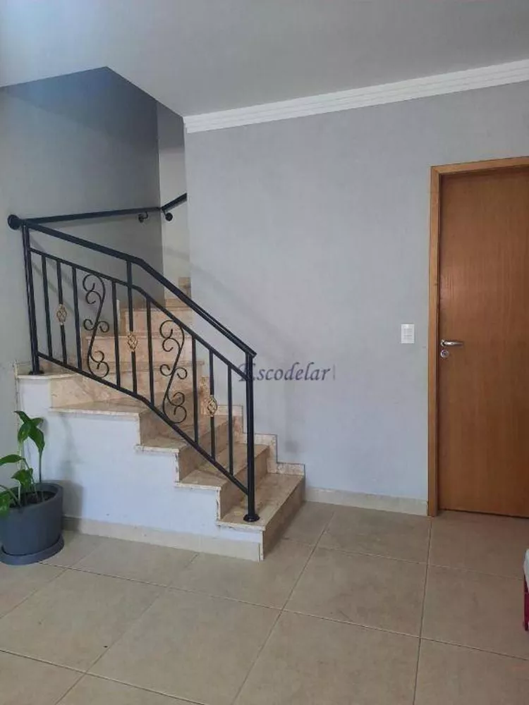 Sobrado à venda com 3 quartos, 167m² - Foto 4