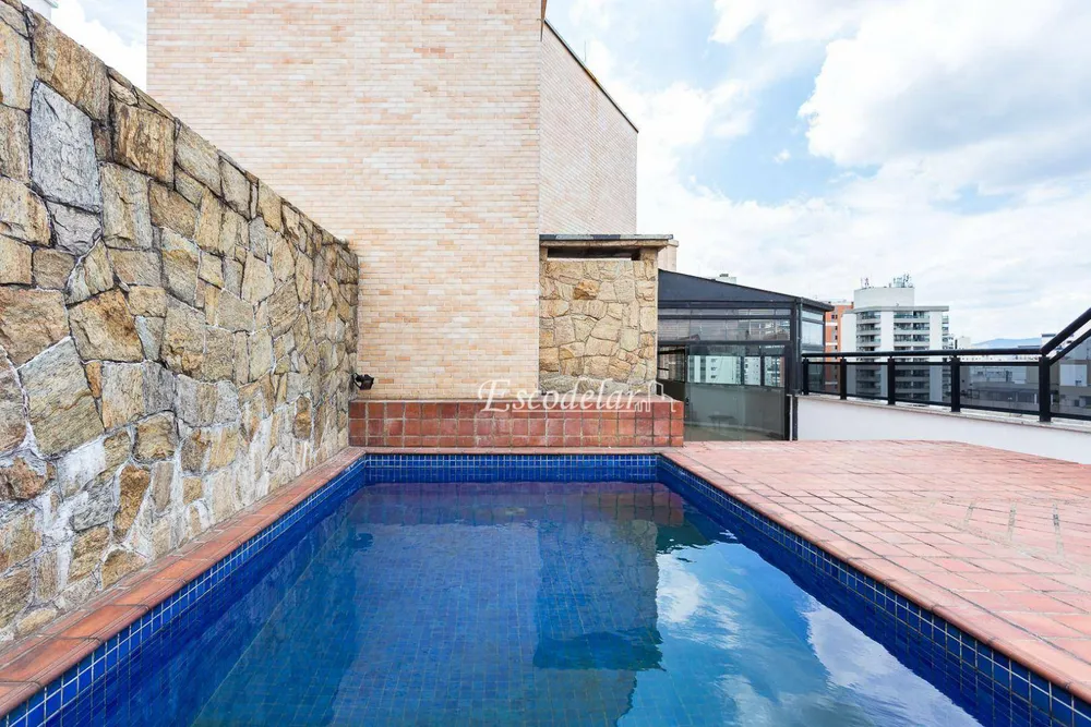 Apartamento, 3 quartos, 248 m² - Foto 2