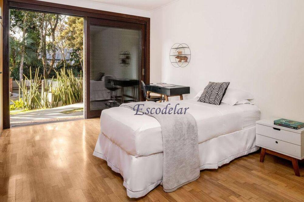 Casa, 5 quartos, 1300 m² - Foto 9