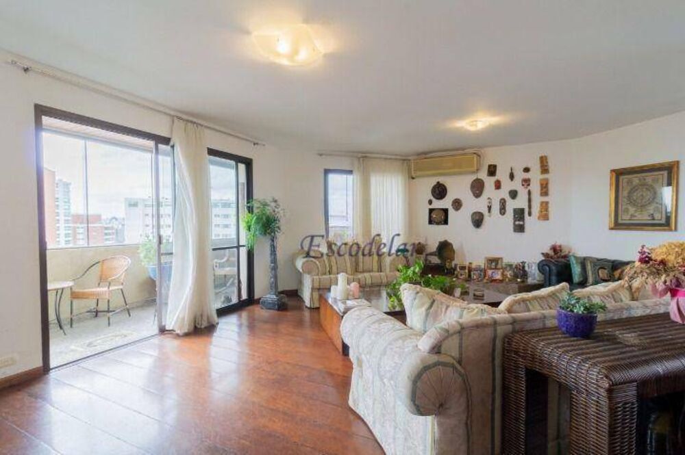 Apartamento, 3 quartos, 220 m² - Foto 1