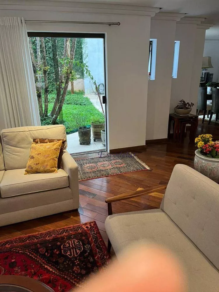 Casa à venda com 4 quartos, 580m² - Foto 4