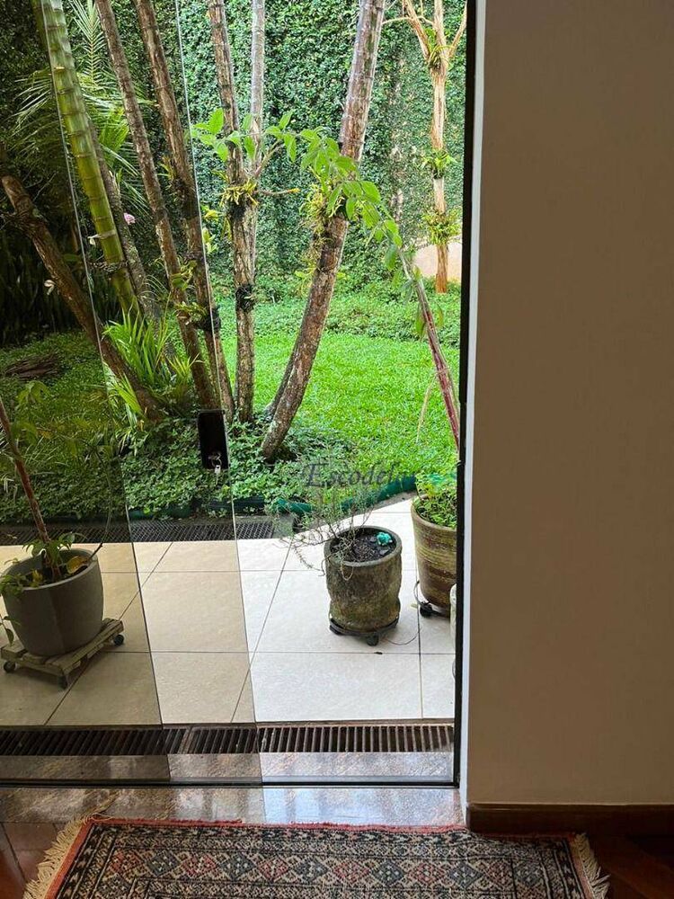Casa, 4 quartos, 580 m² - Foto 1