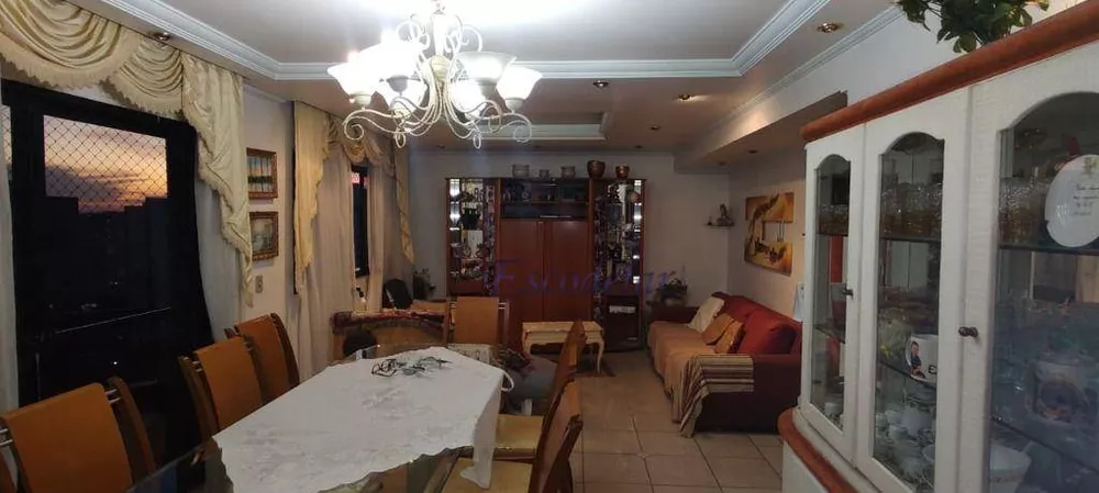 Apartamento à venda com 3 quartos, 136m² - Foto 2