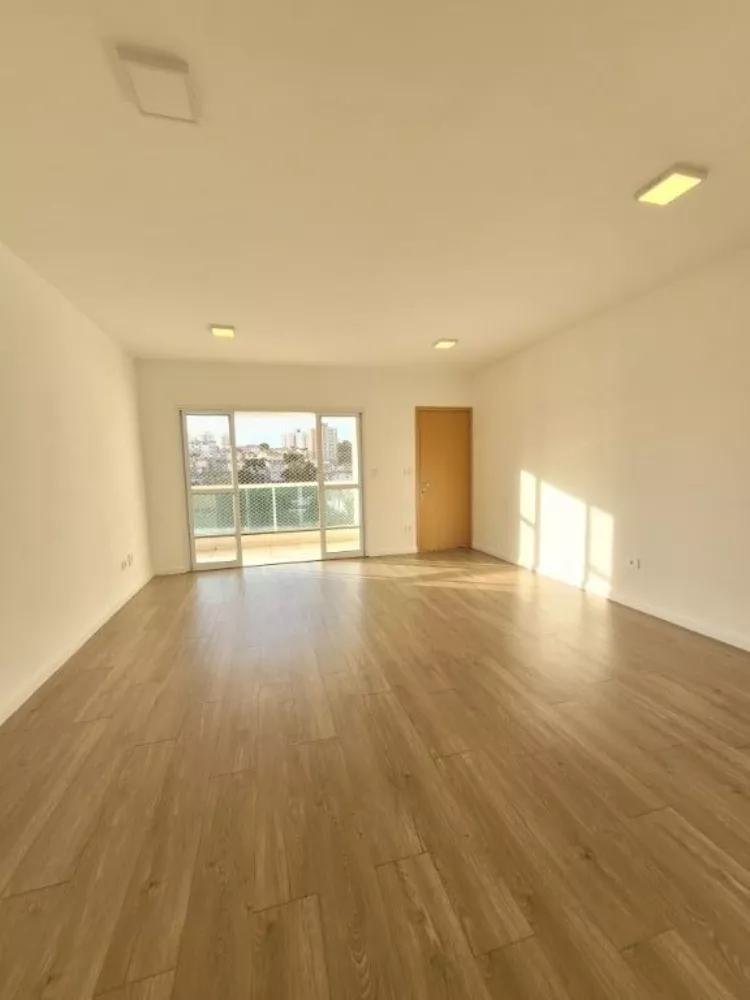 Apartamento à venda com 3 quartos, 114m² - Foto 1