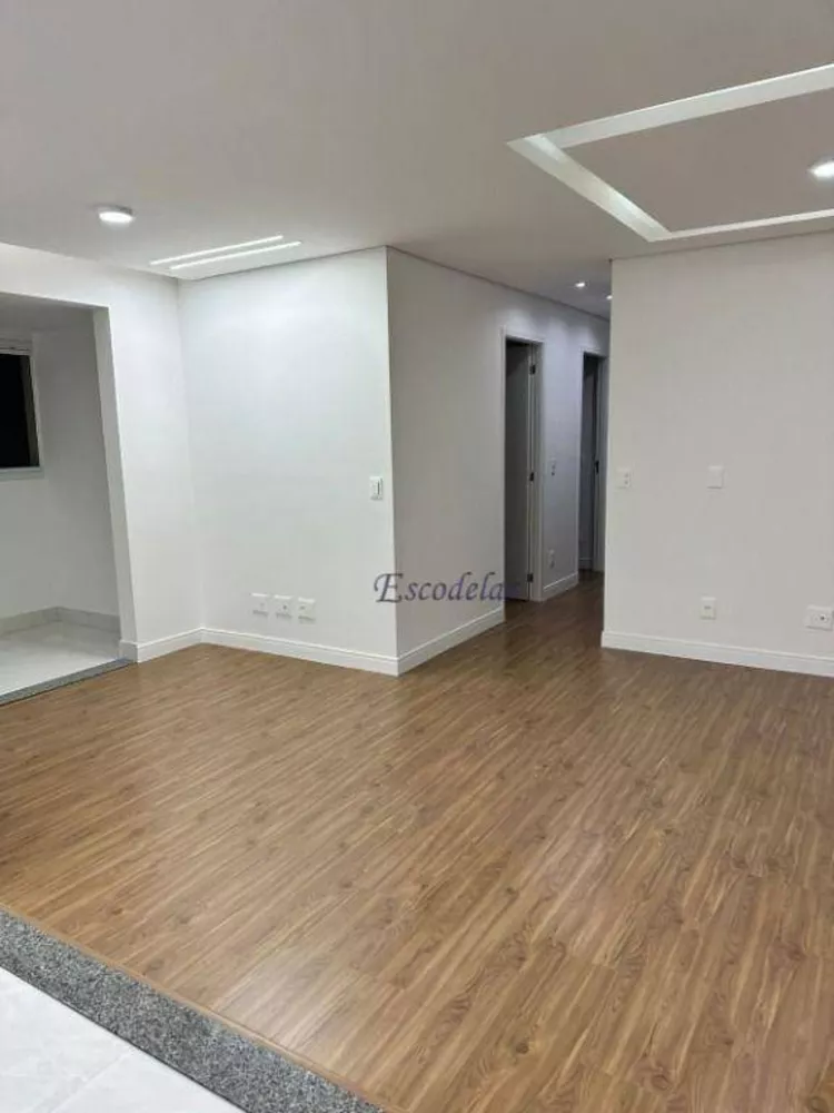 Apartamento à venda com 3 quartos, 74m² - Foto 2