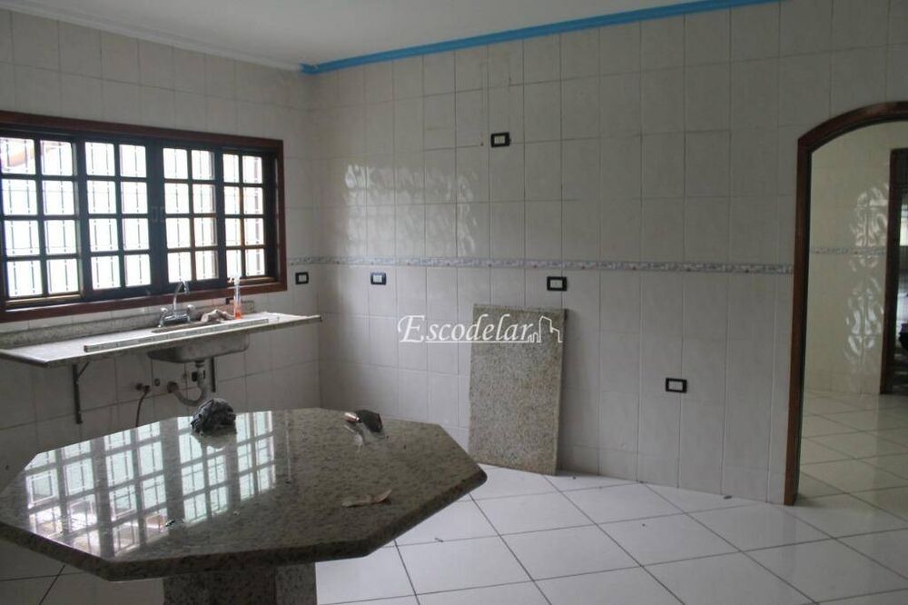 Sobrado, 3 quartos, 330 m² - Foto 2