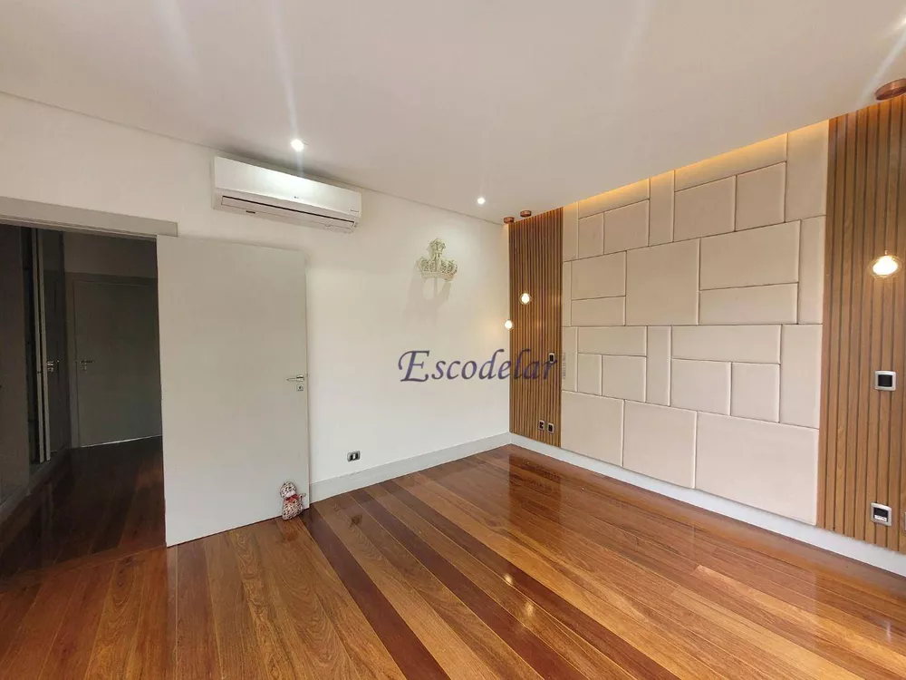 Casa à venda com 4 quartos, 600m² - Foto 17