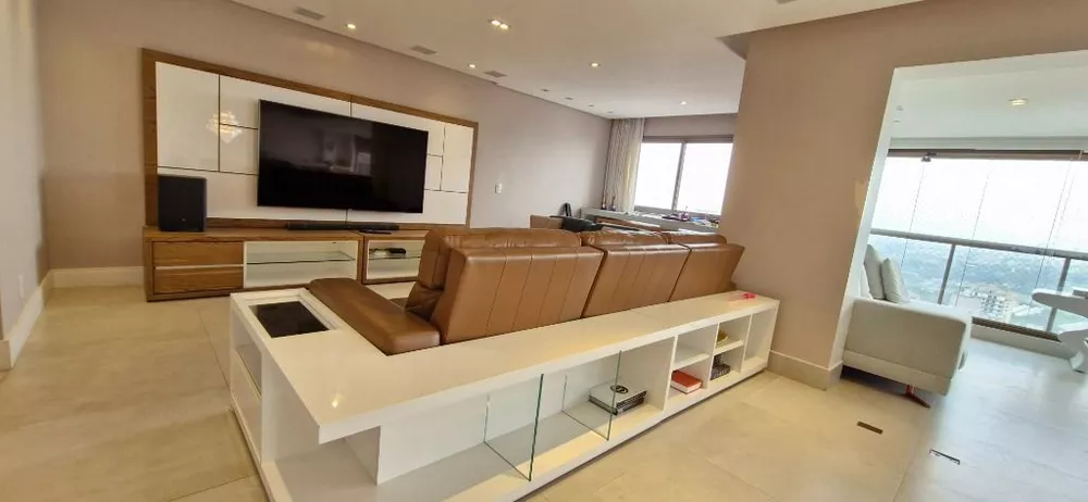 Apartamento, 3 quartos, 250 m² - Foto 2