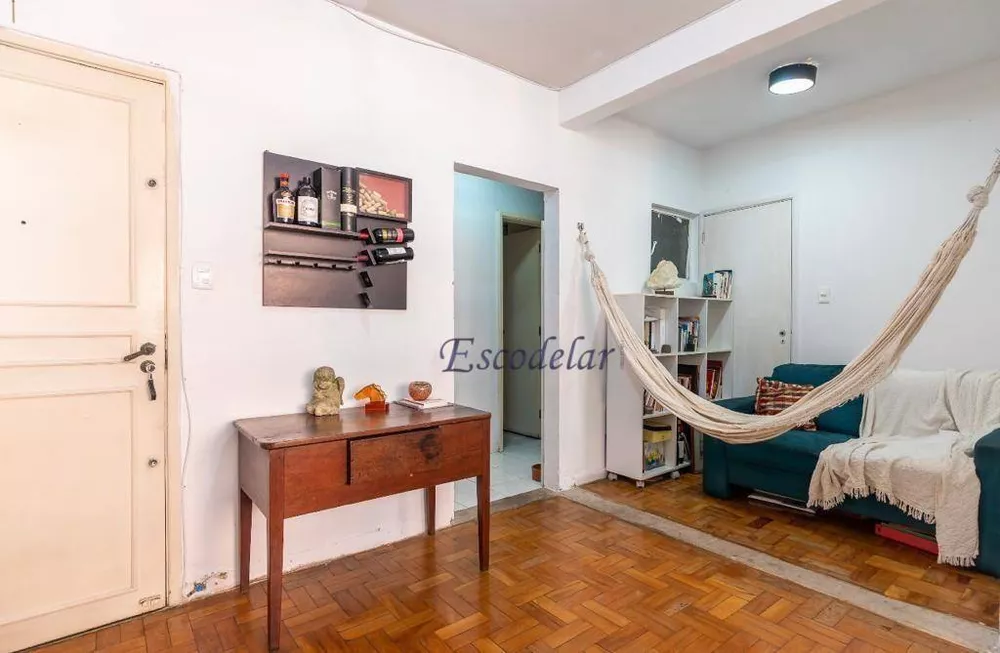 Apartamento à venda com 3 quartos, 121m² - Foto 2