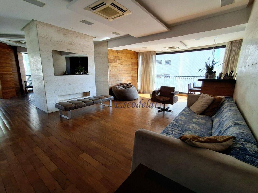 Apartamento, 3 quartos, 245 m² - Foto 2