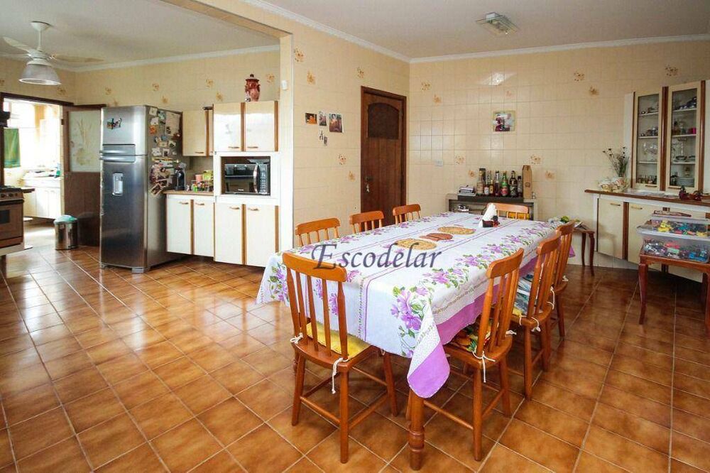 Sobrado, 3 quartos, 374 m² - Foto 1