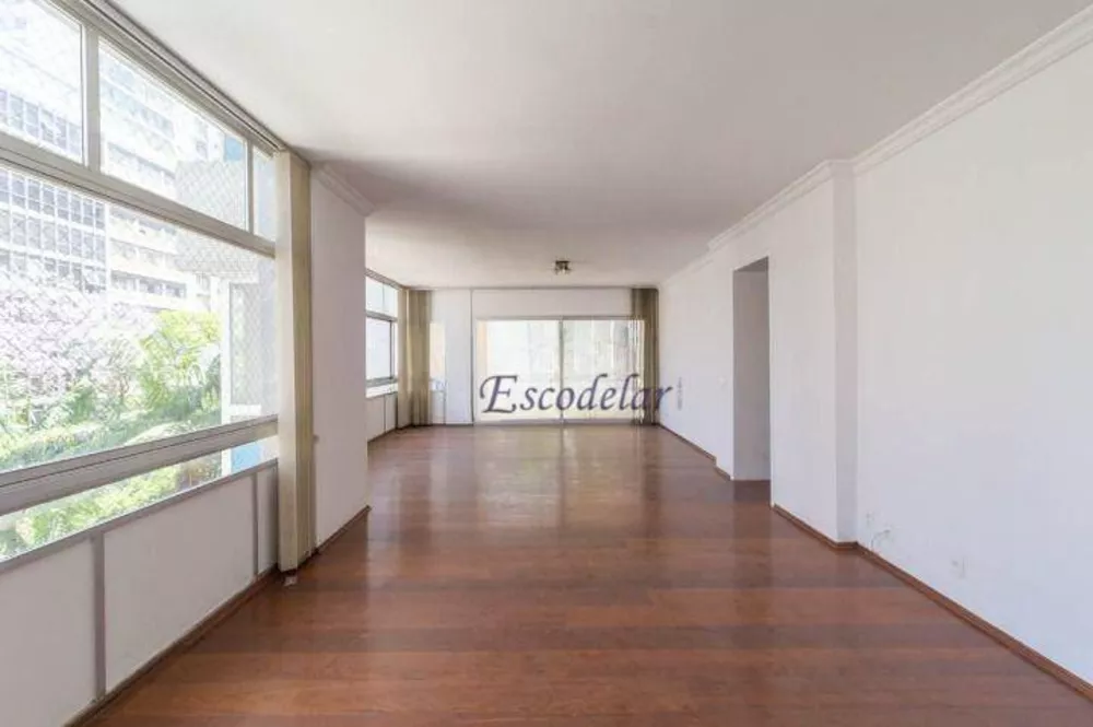 Apartamento à venda com 3 quartos, 220m² - Foto 4