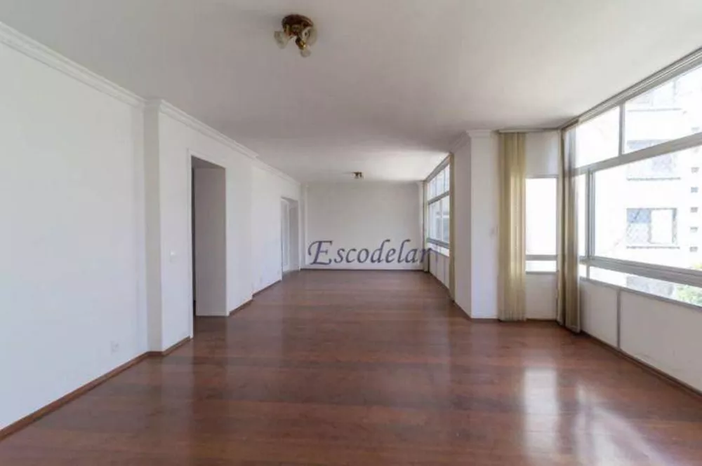 Apartamento à venda com 3 quartos, 220m² - Foto 3