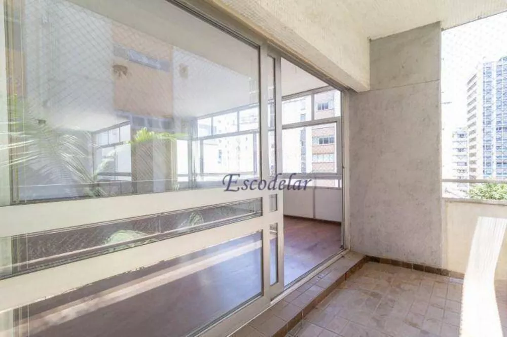 Apartamento à venda com 3 quartos, 220m² - Foto 8