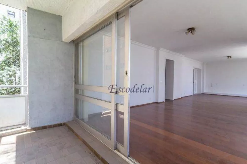 Apartamento à venda com 3 quartos, 220m² - Foto 7