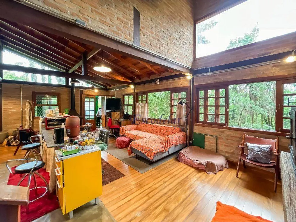 Casa, 3 quartos, 220 m² - Foto 1