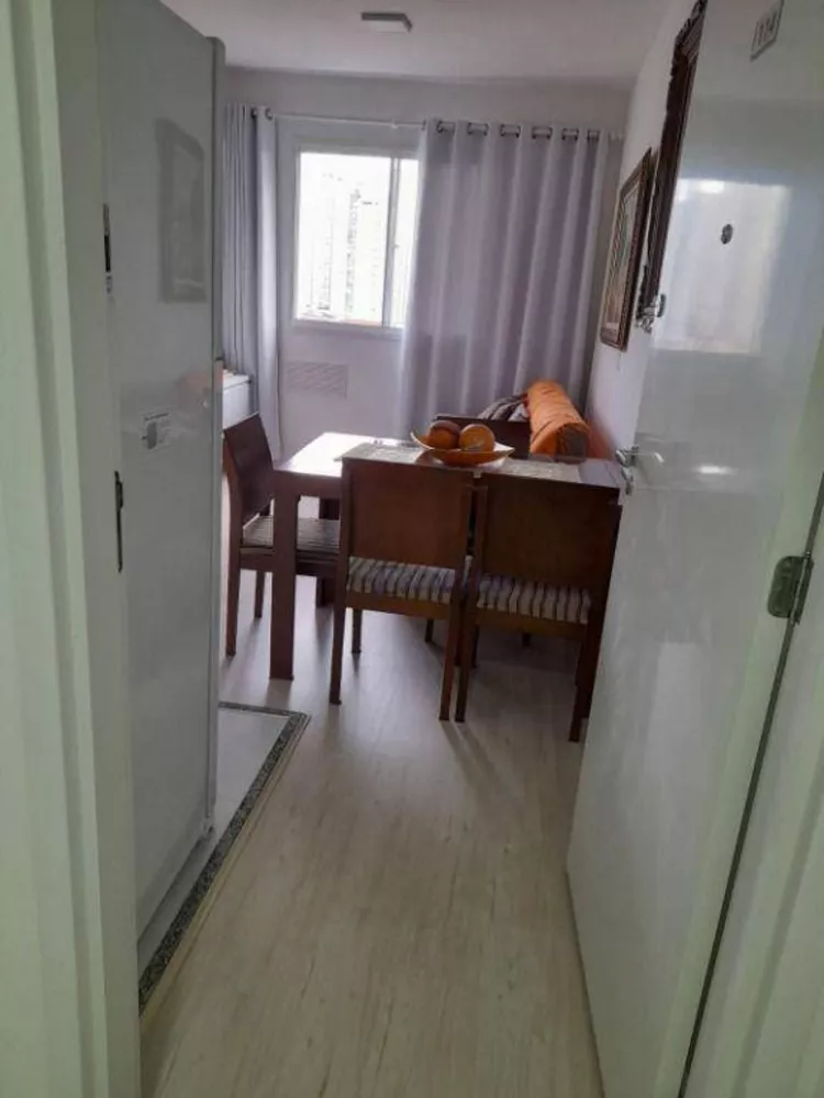 Apartamento à venda com 2 quartos, 40m² - Foto 13