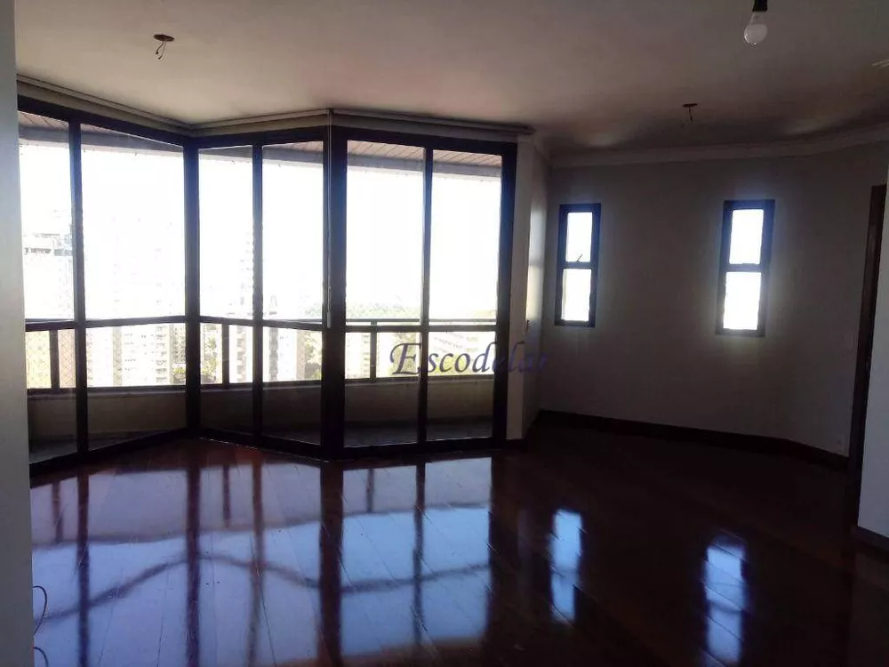 Apartamento à venda com 3 quartos, 120m² - Foto 2