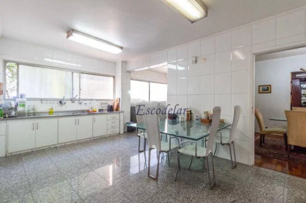 Apartamento para alugar com 4 quartos, 270m² - Foto 6