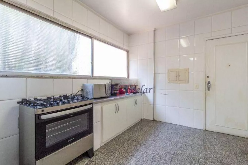 Apartamento para alugar com 4 quartos, 270m² - Foto 11