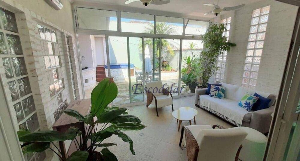 Casa à venda com 5 quartos, 269m² - Foto 3