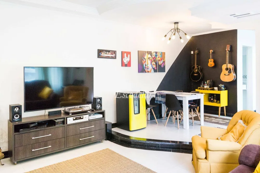 Sobrado, 3 quartos, 220 m² - Foto 2
