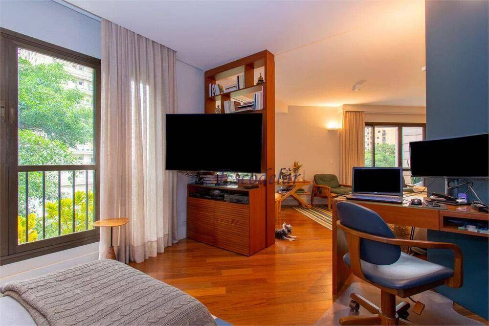 Apartamento, 3 quartos, 210 m² - Foto 2