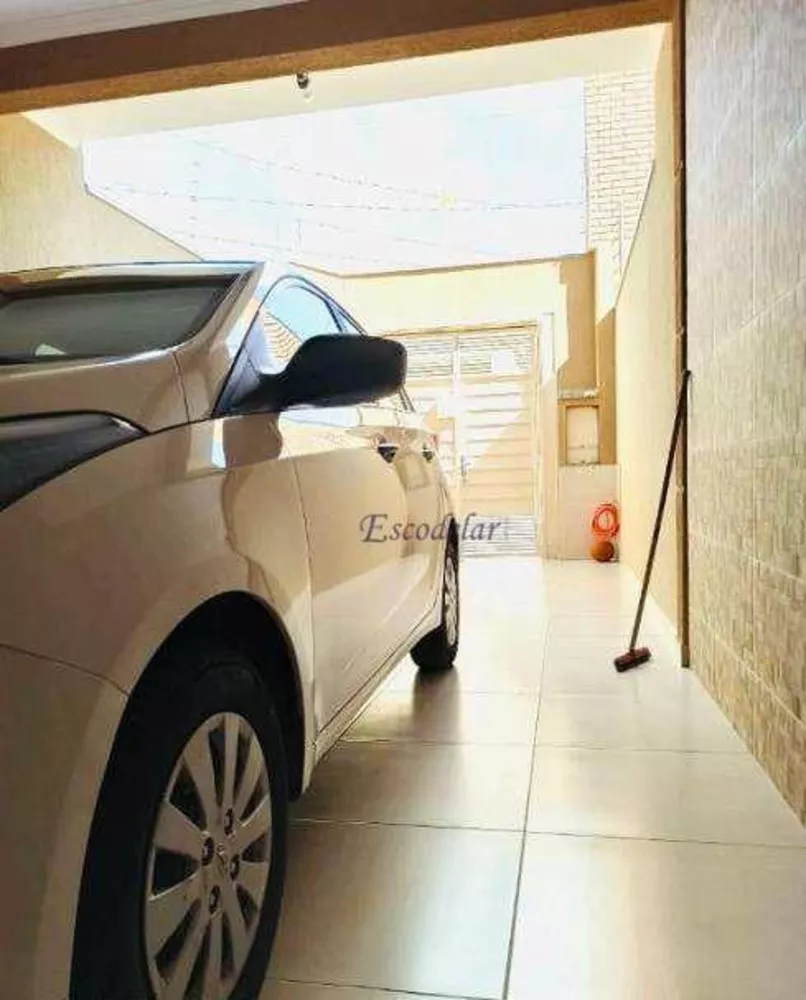 Sobrado à venda com 3 quartos, 140m² - Foto 2