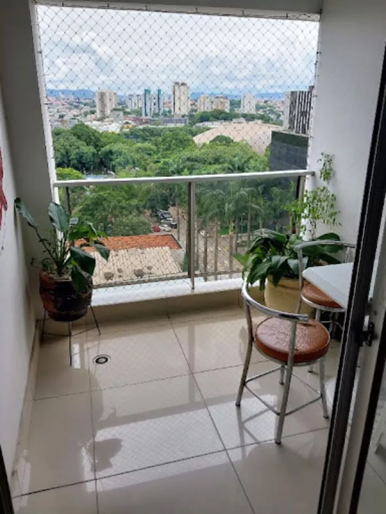 Apartamento à venda com 3 quartos, 140m² - Foto 3