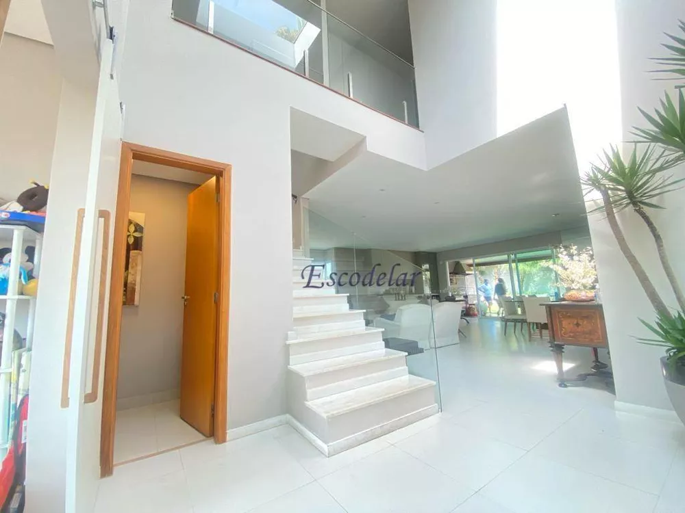 Casa de Condomínio à venda com 4 quartos, 388m² - Foto 1