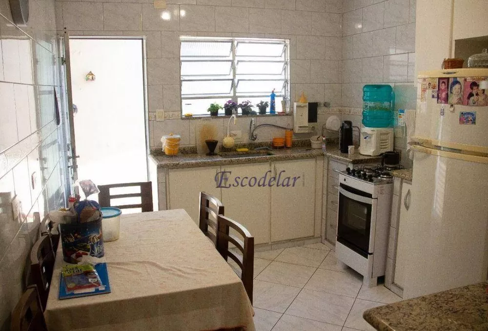 Sobrado à venda com 3 quartos, 140m² - Foto 4