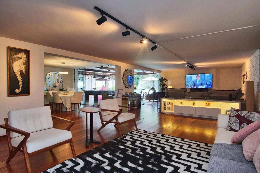 Casa, 4 quartos, 460 m² - Foto 1