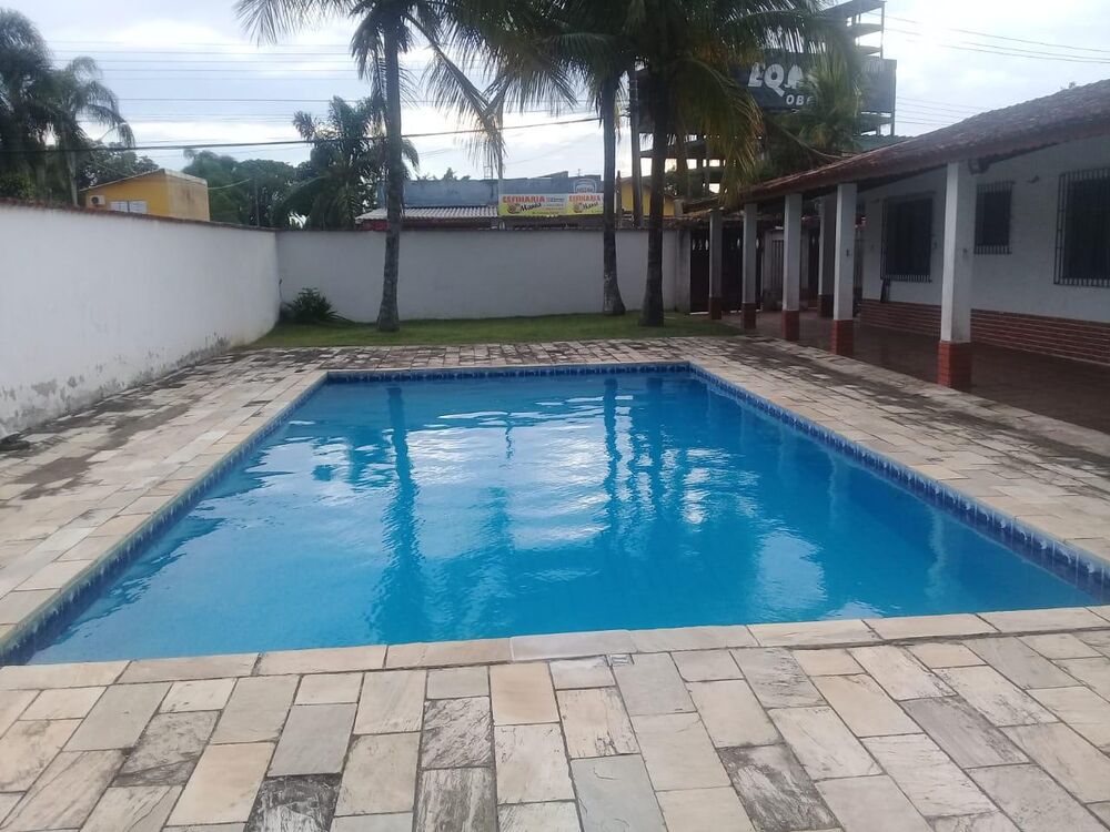 Casa à venda com 7 quartos, 290m² - Foto 1