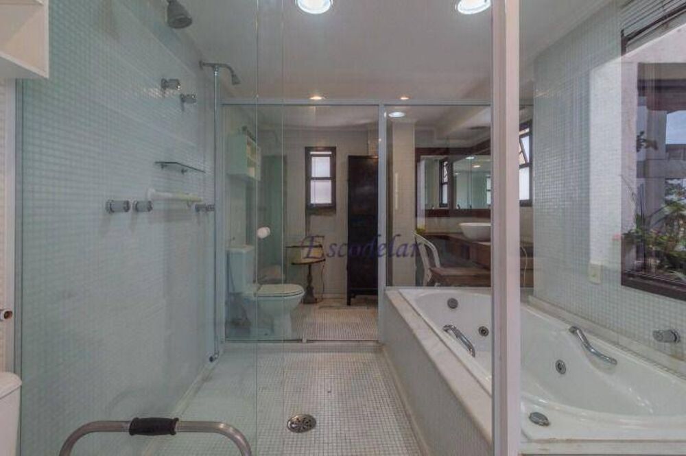 Apartamento, 3 quartos, 210 m² - Foto 13