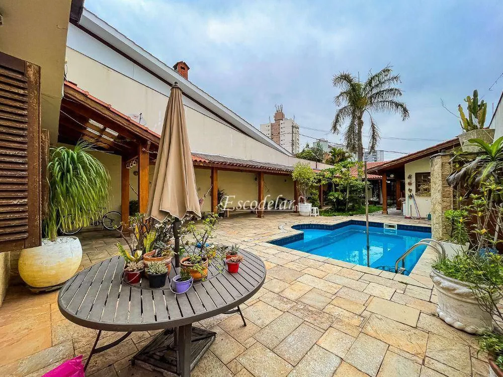 Casa, 5 quartos, 610 m² - Foto 2